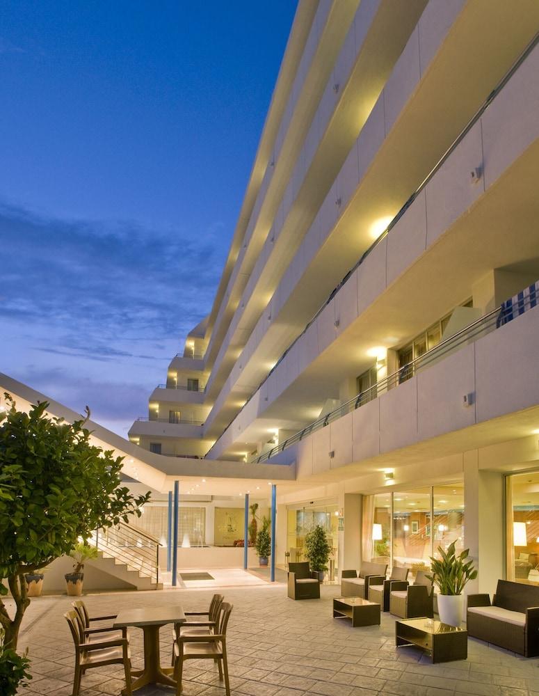 Hotel Montemar Maritim Santa Susana Exterior foto